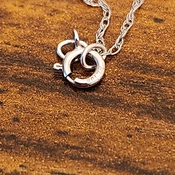 BNWOT - 10K WG "BUTTERFLY" CUBIC ZIRCONIA NECKLACE - Picture 7 of 8